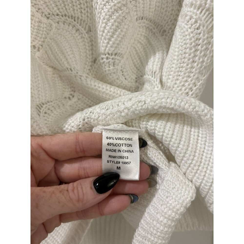 Andree by Unit White Long Sleeve Sweater Medium - Picture 8 of 9